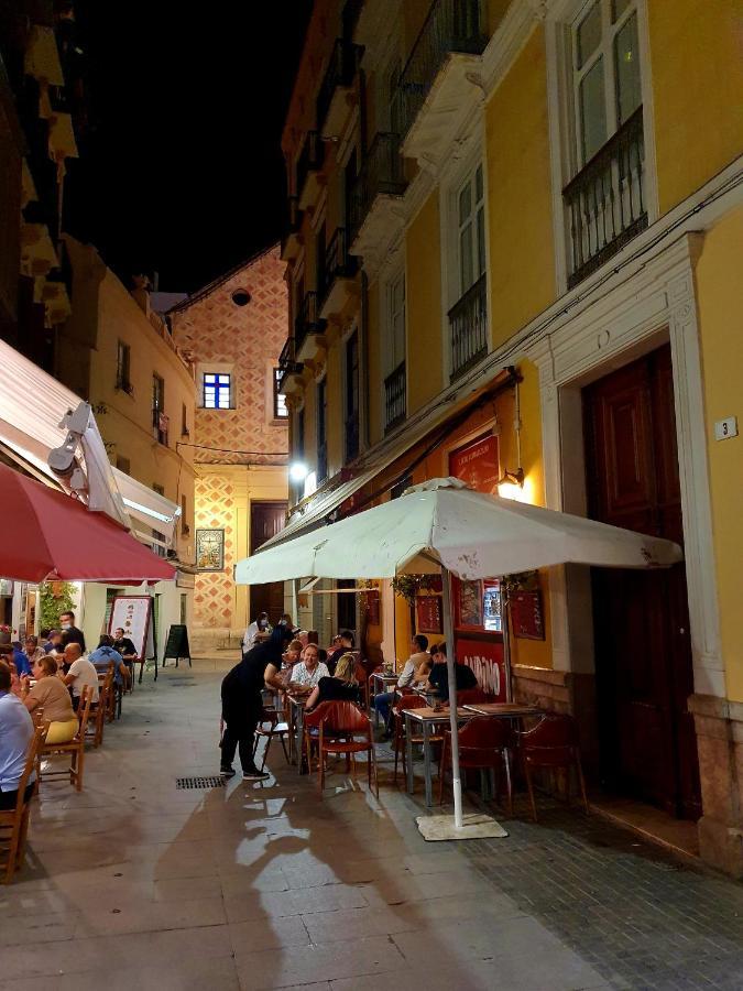 Marinac3 Precioso apartamento con patio en el centro histórico de Málaga Exterior foto